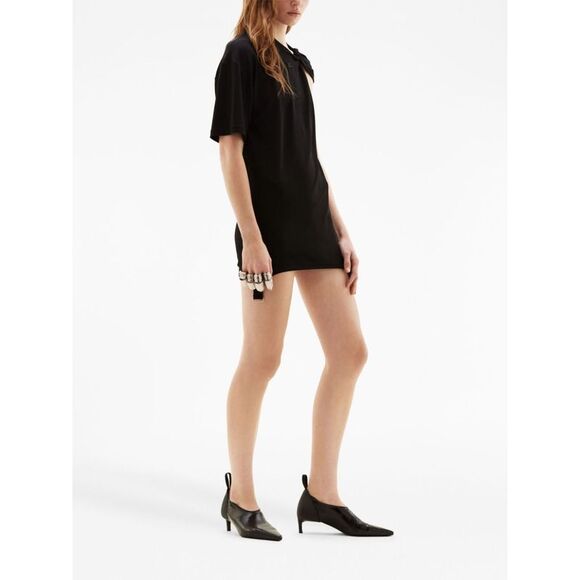 Sleek and Chic Short-Sleeve Black Dress for Women - Picture 3 of 4